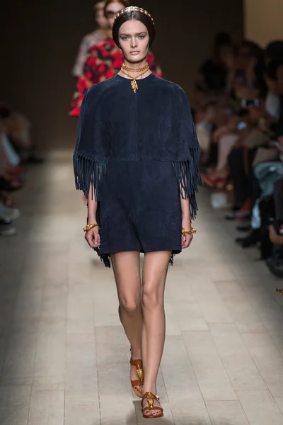 Look 37
